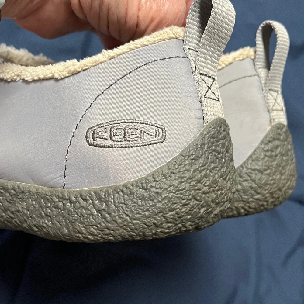 Keen Gray Quilted Slip-On Shoes 9 EU 39.5 - Picture 6 of 14